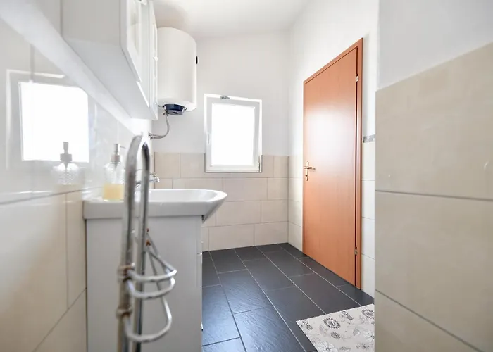 Jaga Апартаменты Вир