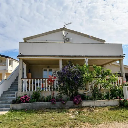 Jaga Apartment