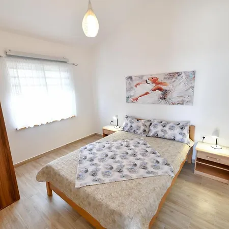 Jaga Apartment *